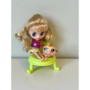 Littlest Pet Shop Blythe Mini Doll Vintage Figure LPS and Hamster #1477 Chair